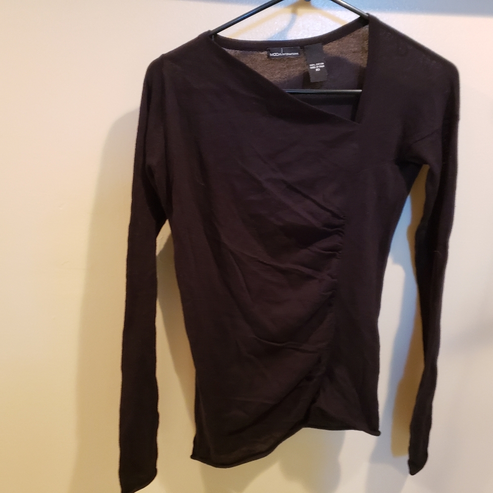 Womans top long sleeve